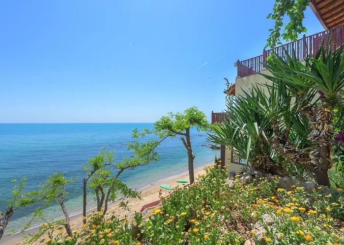 Morski Briag ホテル 3*