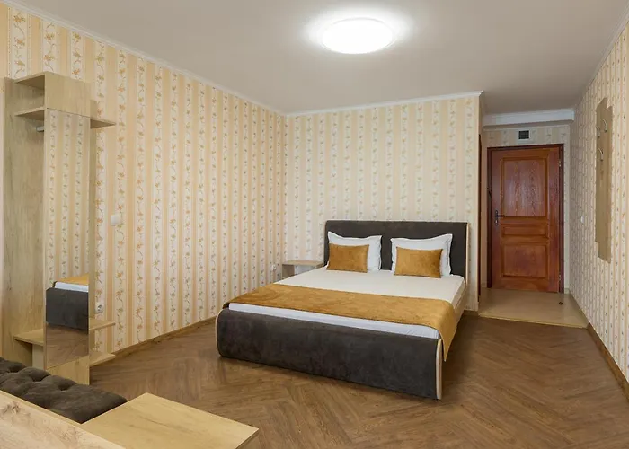 Morski Briag מלון 3*