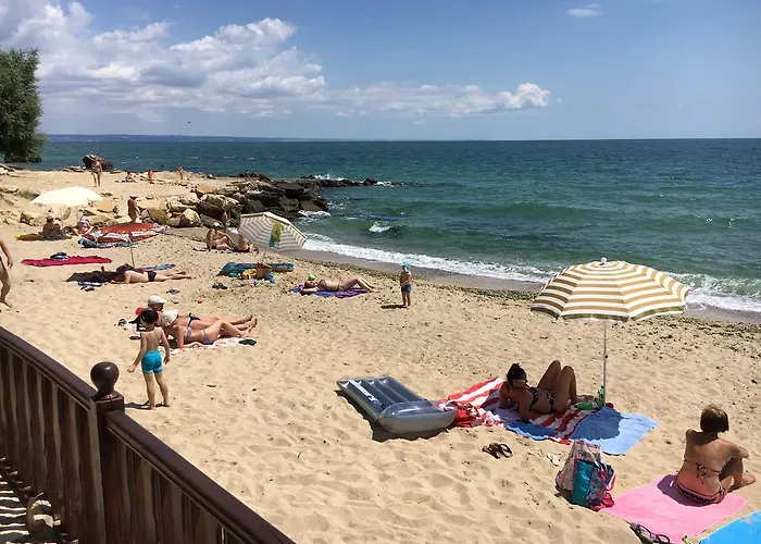 Morski Briag מלון 3*